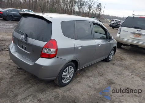 2008 Honda Fit z USA, uszkodzony, nr VIN JHMGD38438S044343